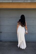 Load image into Gallery viewer, Jessica McClintock Wedding Dress
